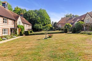 Photo 27- click for photo gallery